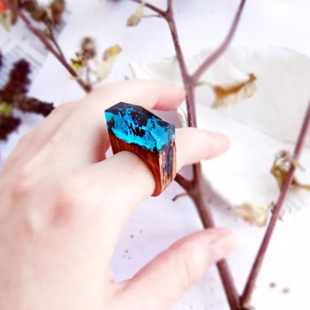 Just In! 🆕 LINDEN Resin Wood Ring - Picture 4 of 6